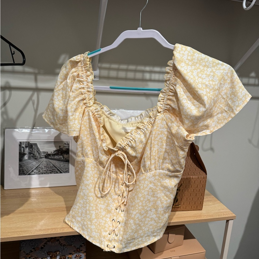 Backyard Roses - Estelle Off-Shoulder Blouse - Picture 4 of 6